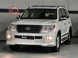 تۆیۆتا لاند کروزەر